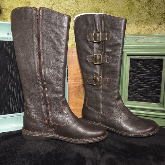 NWT Born Dark Brown Mahogany 'LORA' Leather Moto Boots (In The Box) Sz 8/39 - Picture 2 of 12